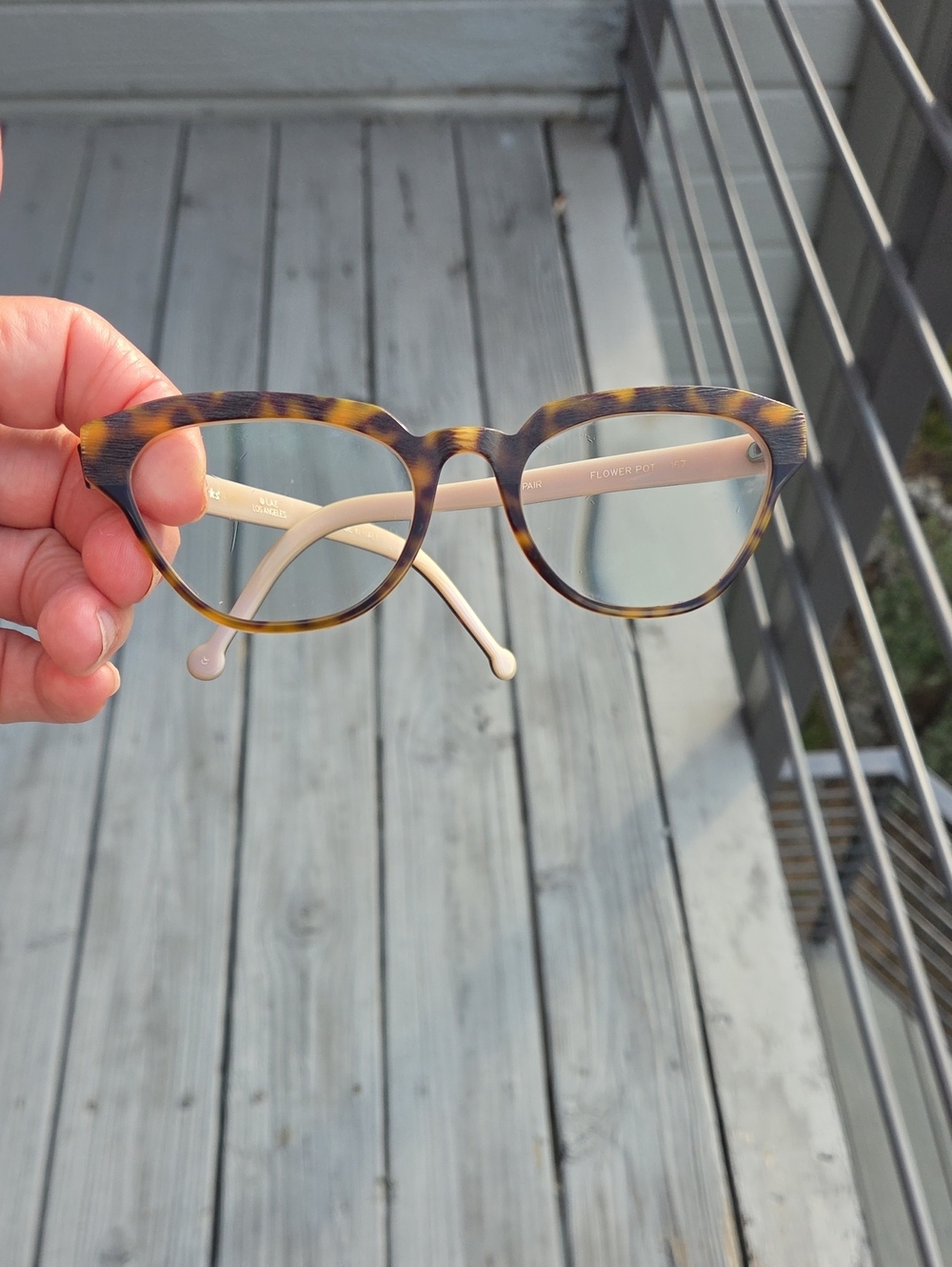 La Eyeworks Tortoiseshell Flower Pot
